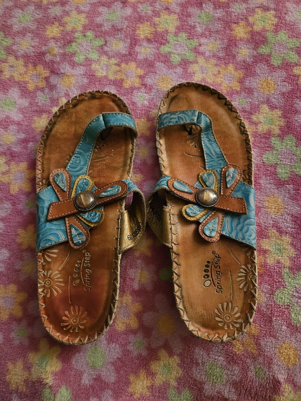 Spring Step Turquoise and Tan Leather Flower Sandals Florentina 39